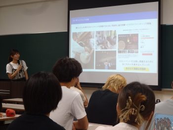 地域に根ざしたさまざまな活動について熱く語る先輩
